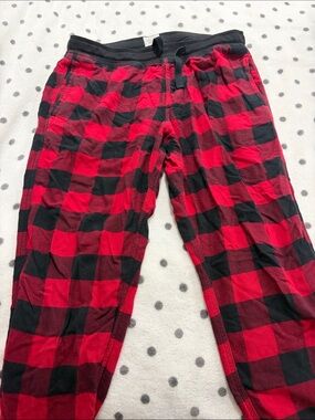 Men's Red and Black Buffalo Plaid Lounge Pants
